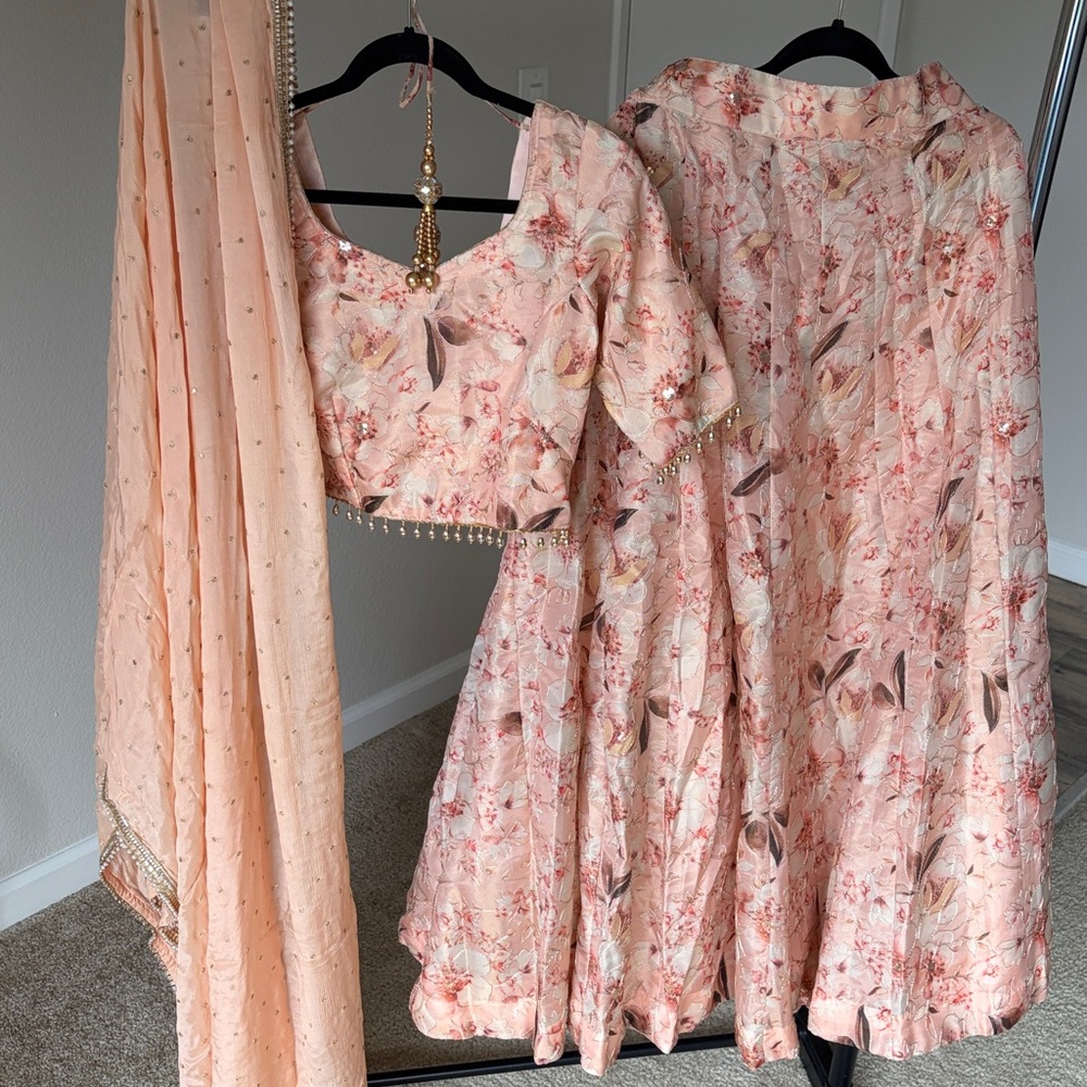 Brand new floral Embroidered Lehenga Set in Pink and Cream 3 piece set